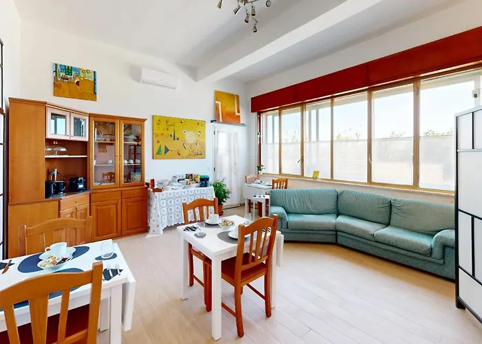 La Casa Di Tina Alojamento de Acomodação e Pequeno-almoço 3*