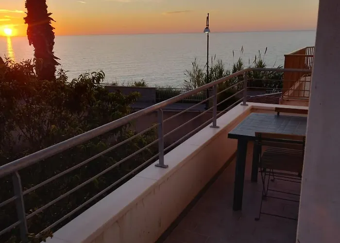 Alojamento de Acomodação e Pequeno-almoço La Casa Di Tina Briatico