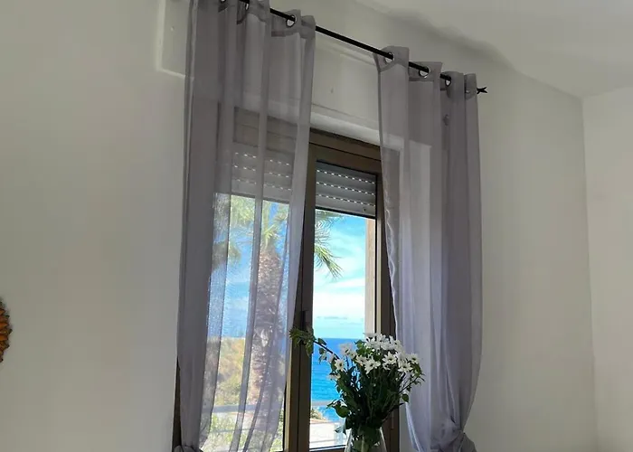 La Casa Di Tina 3* Briatico